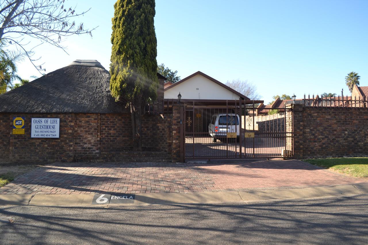 Oasis Of Life Guest House Witbank Exteriér fotografie