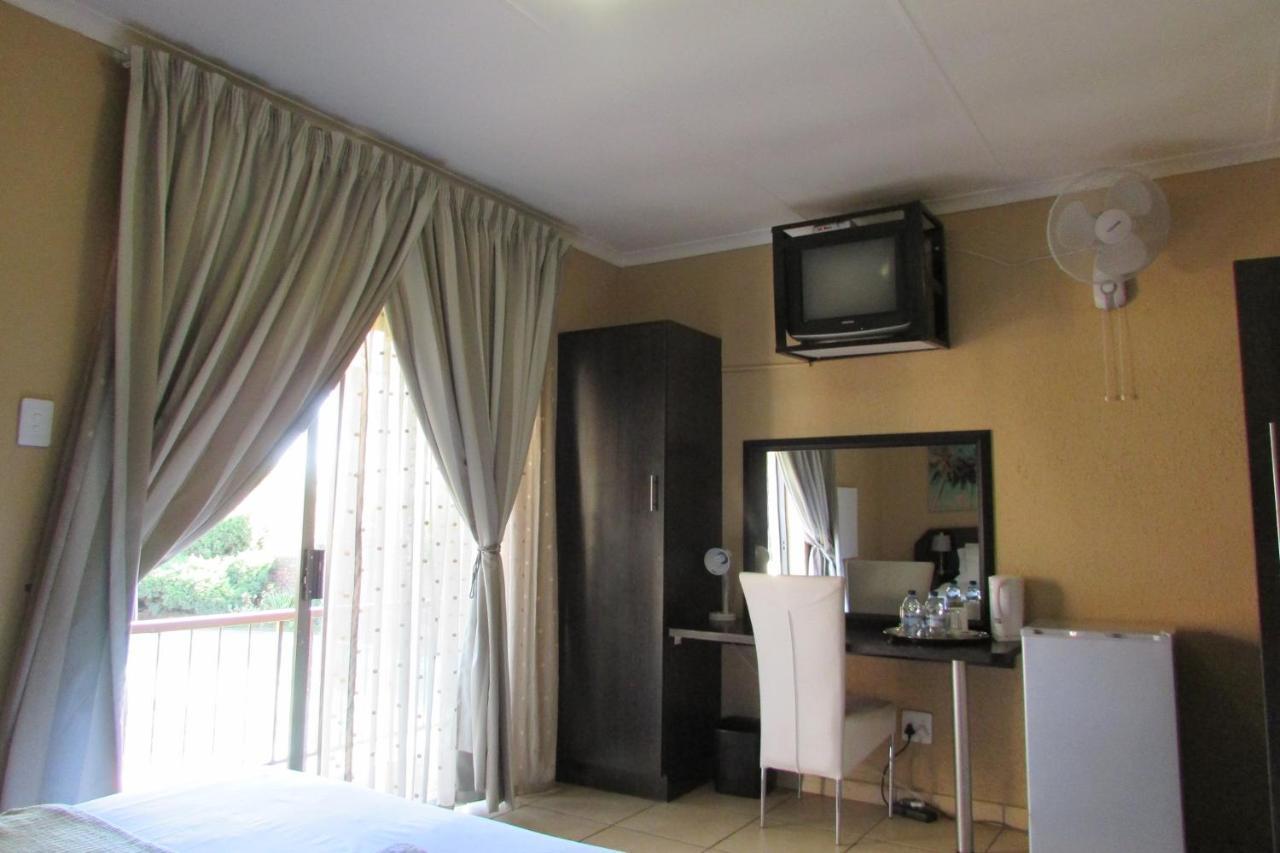 Oasis Of Life Guest House Witbank Exteriér fotografie
